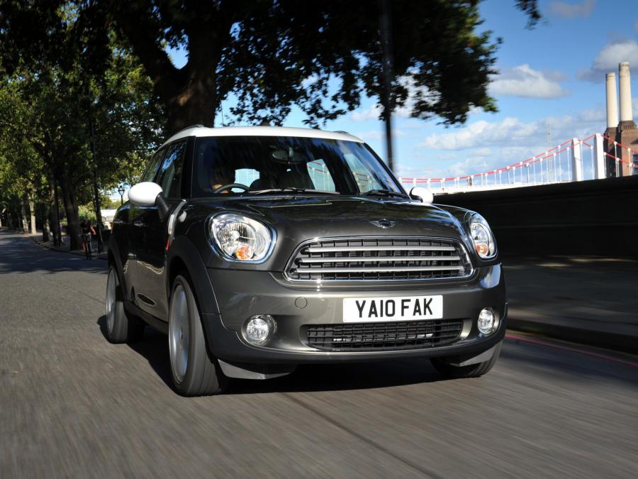  Mini Cooper Countryman D 2010 года  (UK) (фото 13 из 18)